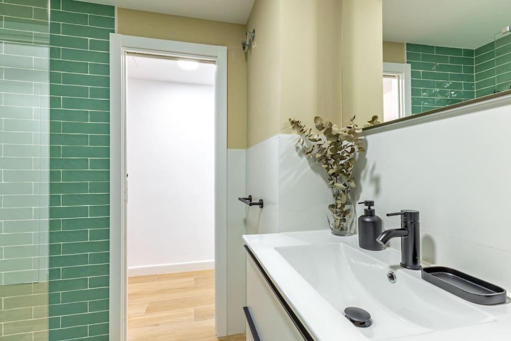 New Suite Reformada Con Excelente Ubicacion Sevilla Eksteriør bilde
